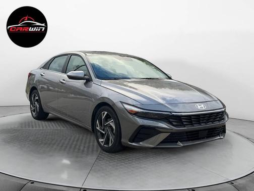 2025 Hyundai ELANTRA SEL