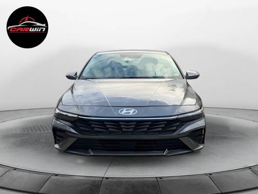 2025 Hyundai ELANTRA SEL