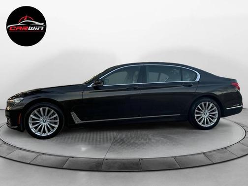 2016 BMW 740 740i 4dr Sedan