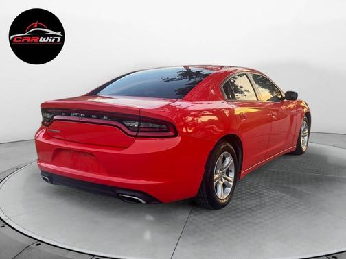 2017 Dodge Charger SE