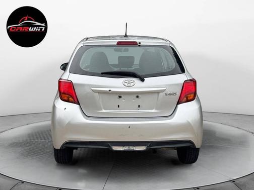 2015 Toyota Yaris L