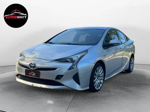 Classic Silver Metallic 2016 Toyota Prius Two