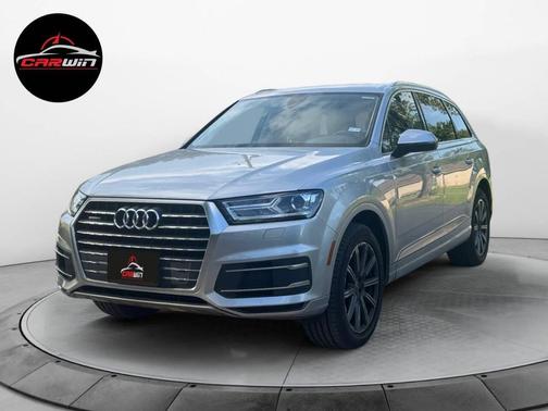 Florett Silver Metallic 2018 Audi Q7 2.0T Premium Plus