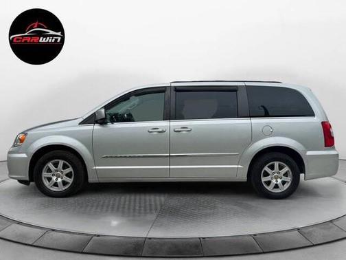 2012 Chrysler Town & Country Touring