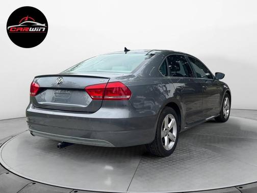 2012 Volkswagen Passat 2.5 SE
