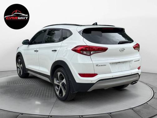 Dazzling White 2018 Hyundai TUCSON Limited