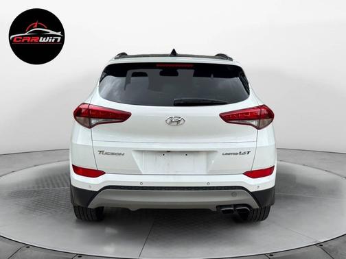 Dazzling White 2018 Hyundai TUCSON Limited