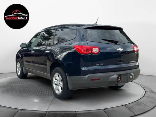 2011 Chevrolet Traverse LS