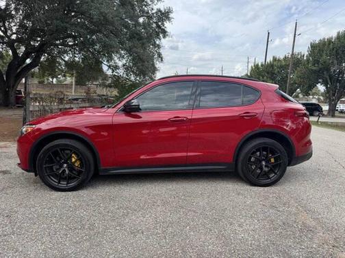 2019 Alfa Romeo Stelvio Sport