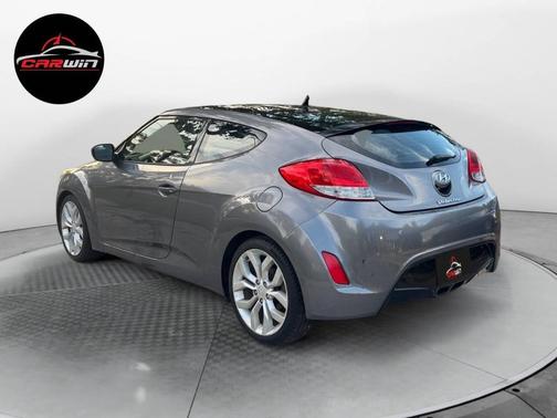 2013 Hyundai Veloster Base