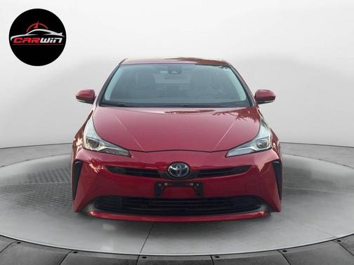 2019 Toyota Prius LE