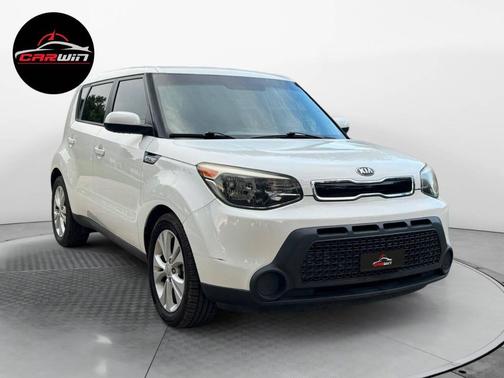 Clear White 2015 Kia Soul +