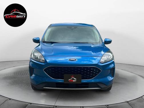 Blue 2020 Ford Escape SE