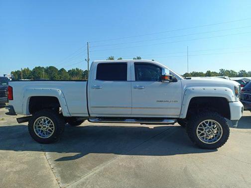 2015 GMC Sierra 2500 Denali