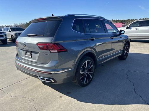2024 Volkswagen Tiguan 2.0T SEL R-Line 4MOTION