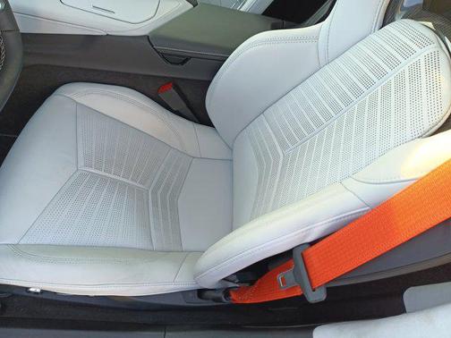 2023 Chevrolet Corvette Stingray w/3LT