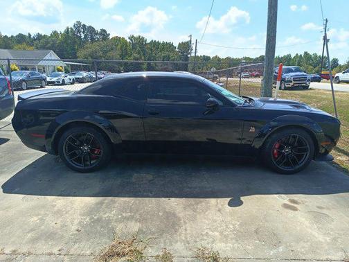 2022 Dodge Challenger R/T Scat Pack Widebody