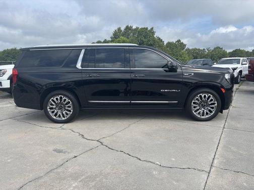 2024 GMC Yukon XL Denali Ultimate