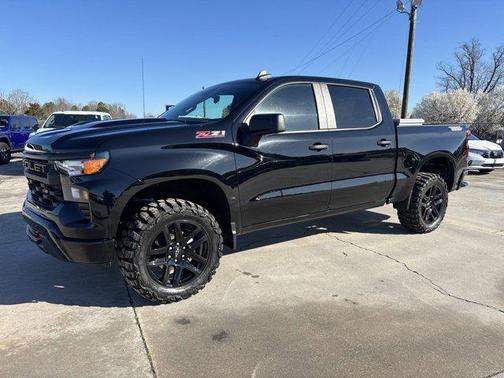 2024 Chevrolet Silverado 1500 Custom Trail Boss