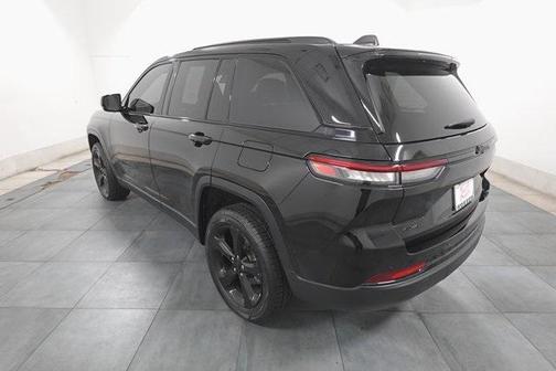 2022 Jeep Grand Cherokee Altitude