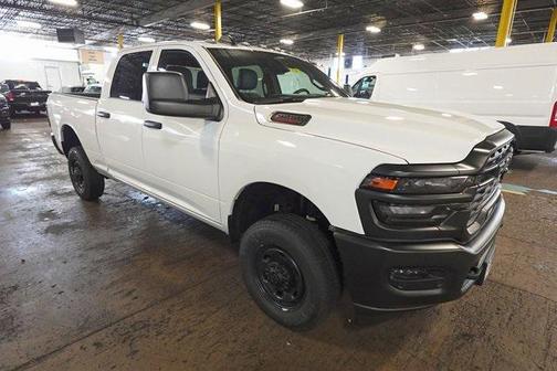 2025 RAM 2500 Tradesman Crew Cab 4x4 6'4' Box