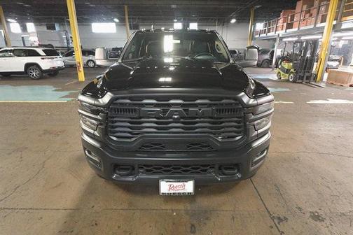 2025 RAM 3500 Tradesman Crew Cab 4x4 8' Box