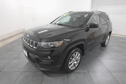 2024 Jeep Compass Latitude Lux