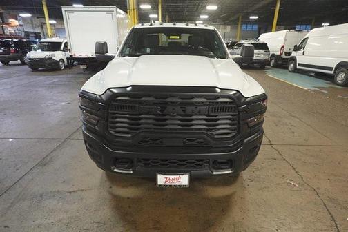 2025 RAM 3500 Tradesman Crew Cab 4x4 8' Box