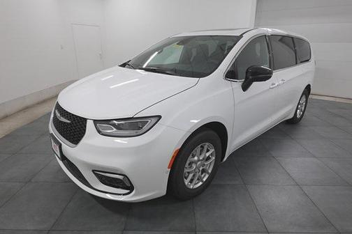2025 Chrysler Pacifica L