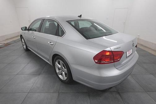 2015 Volkswagen Passat 1.8T Limited Edition