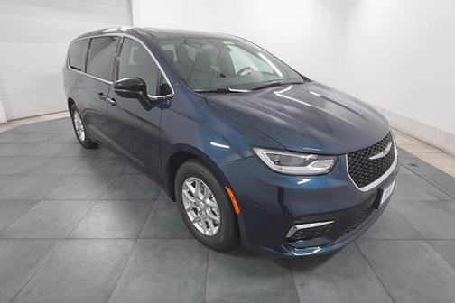 2025 Chrysler Pacifica L