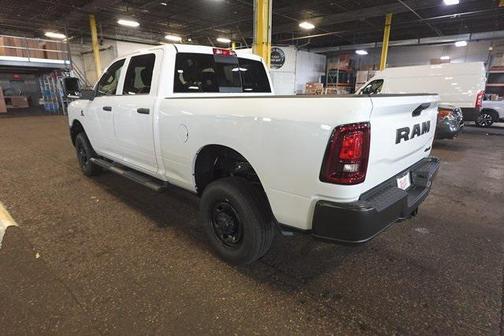 2025 RAM 2500 Tradesman Crew Cab 4x4 6'4' Box