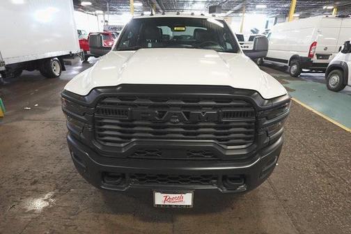 2025 RAM 2500 Tradesman Crew Cab 4x4 6'4' Box