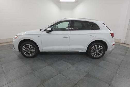2024 Audi Q5 45 S line Premium