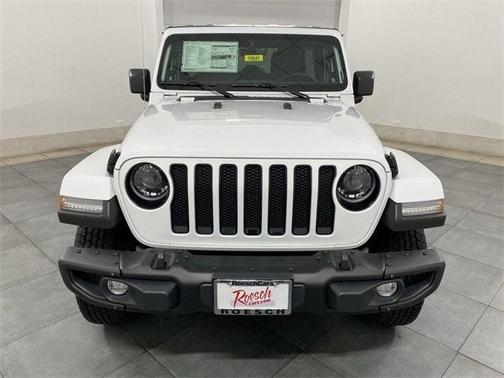 Photo 4 of 32 of 2023 Jeep Wrangler Sport