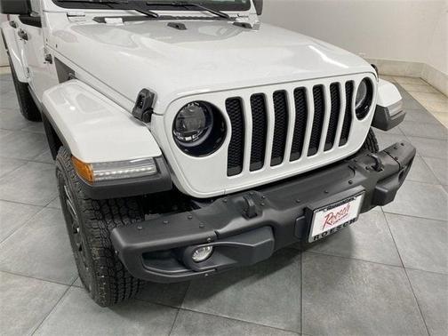 Photo 3 of 32 of 2023 Jeep Wrangler Sport