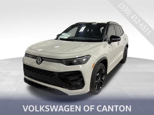 Sandstone 2026 Volkswagen Tiguan 2.0T SE R-Line Black