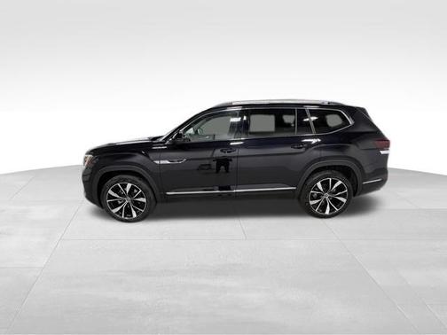Deep Black Pearl 2026 Volkswagen Atlas 2.0T SEL Premium R-Line