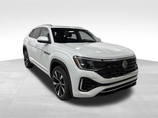 Opal White Pearl 2026 Volkswagen Atlas Cross Sport 2.0T SEL Premium R-Line