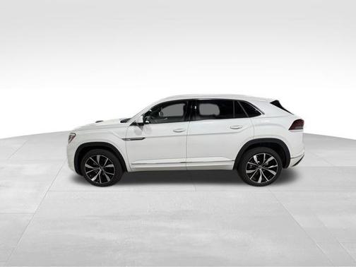 Opal White Pearl 2026 Volkswagen Atlas Cross Sport 2.0T SEL Premium R-Line