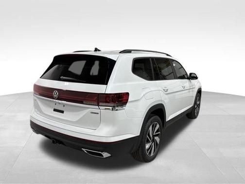 Opal White Pearl 2026 Volkswagen Atlas 2.0T SE W/TECHNOLOGY