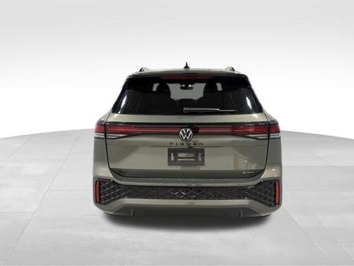 Avocado Green 2026 Volkswagen Tiguan 2.0T SE R-Line Black