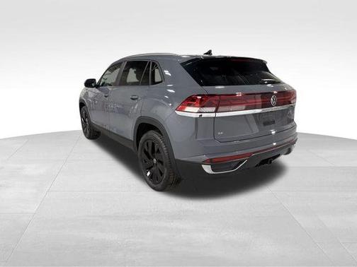 2026 Volkswagen Atlas Cross Sport 2.0T SE