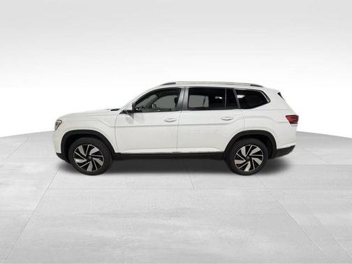 Opal White Pearl 2026 Volkswagen Atlas 2.0T SEL