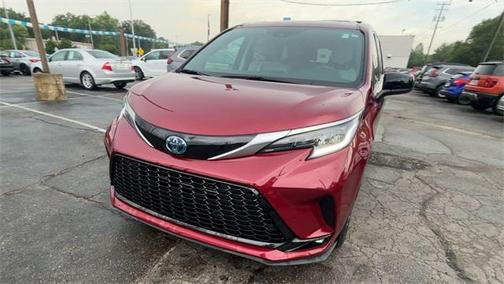 2023 Toyota Sienna XSE 7 Passenger