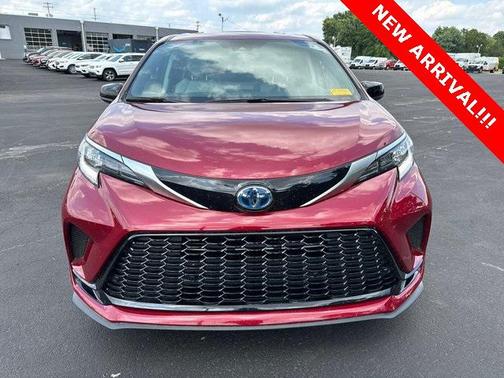 2023 Toyota Sienna XSE 7 Passenger
