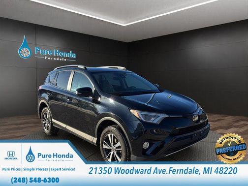 2017 Toyota RAV4 XLE