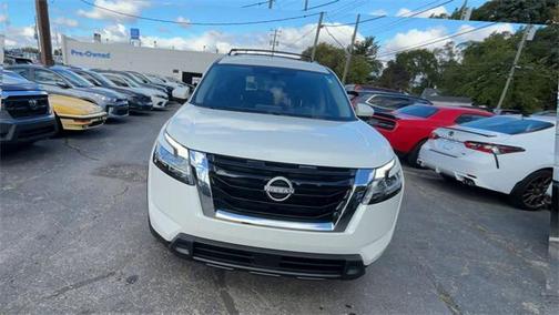 2022 Nissan Pathfinder SV 4WD