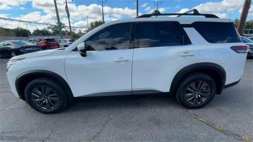 2022 Nissan Pathfinder SV 4WD