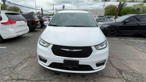 2022 Chrysler Pacifica Touring L
